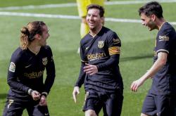 问鼎娱乐官方下载关键时刻马德里竞技调整名单以备足总杯；状态回暖环节打磨；质疑声仍在；训练强度明显提升的简单介绍