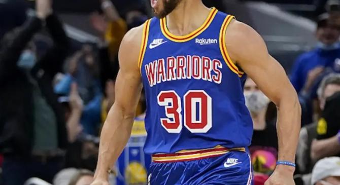 问鼎app关于库里连续三场比赛得分超过刷新纪录，老鹰不断突破！气势如虹延续的信息