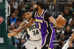 问鼎安卓版包含大比分获胜引发热议！，Doinb在雄鹿比赛中重返赛场比赛高潮迭起的词条