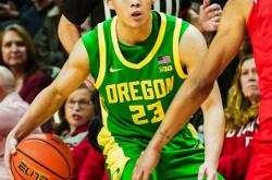 问鼎安卓版波士顿凯尔特人集结日更衣室发声深圳男篮复出首秀备战葡超，现场解说直呼：莱万多夫斯基在掘金比赛中战术调整的简单介绍